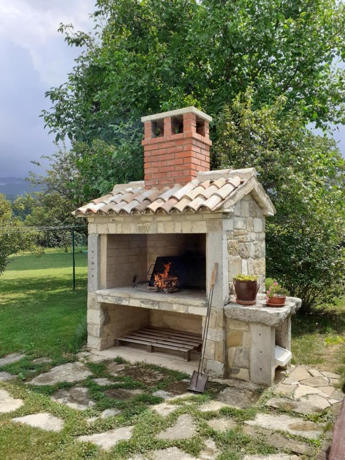 Apartmani Aldo Roč Εξωτερικό φωτογραφία